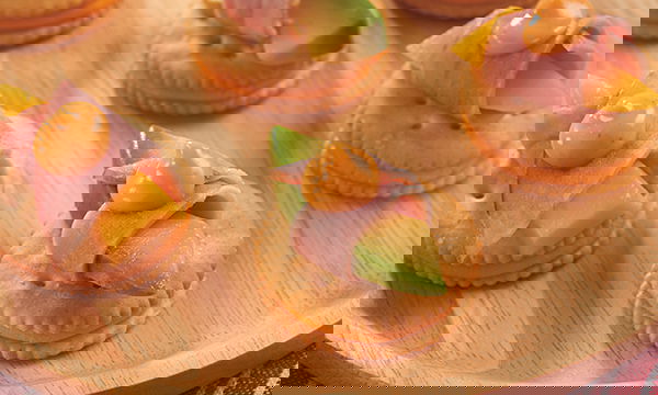 Ritz Cheese & Ham Mini Sandwiches
